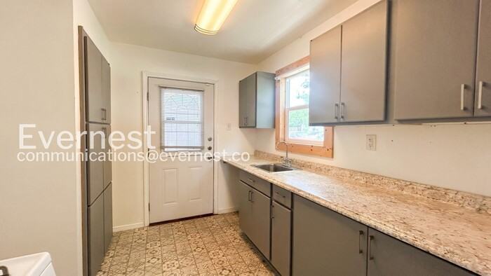 118 Cravens Ave - Photo 2 of 18