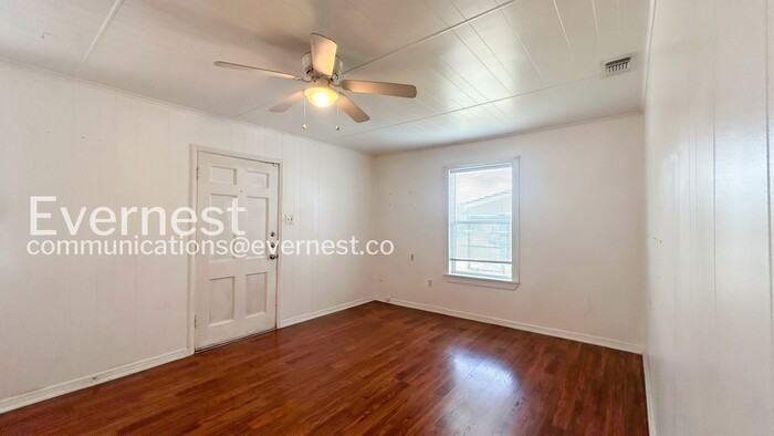 118 Cravens Ave - Photo 3 of 18