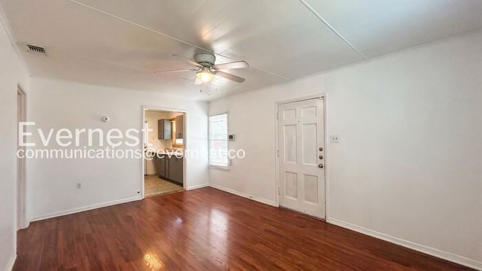 118 Cravens Ave - Photo 4 of 18