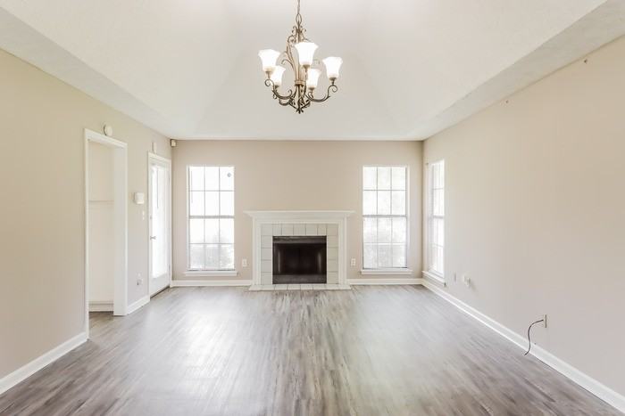 1024 Countryside Ln - Photo 3 of 12