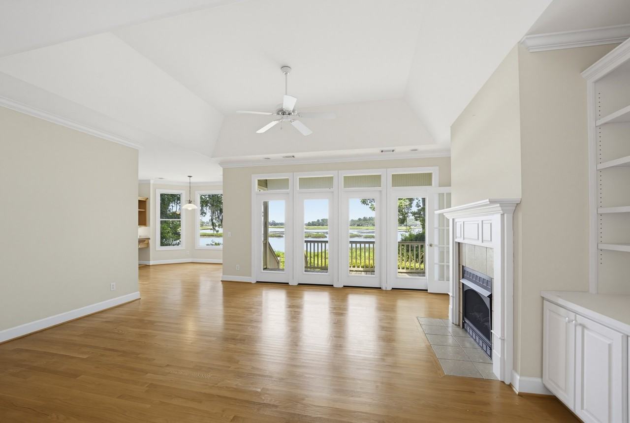 371 Cottage Farm Dr #NA - Photo 4 of 50