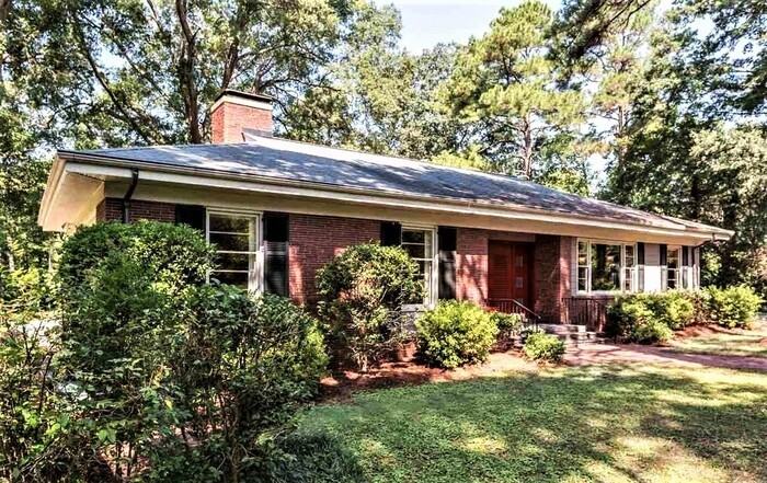 1020 Anderson St - Photo 2 of 21