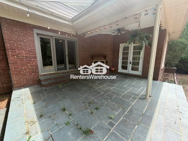 1020 Anderson St - Photo 6 of 21