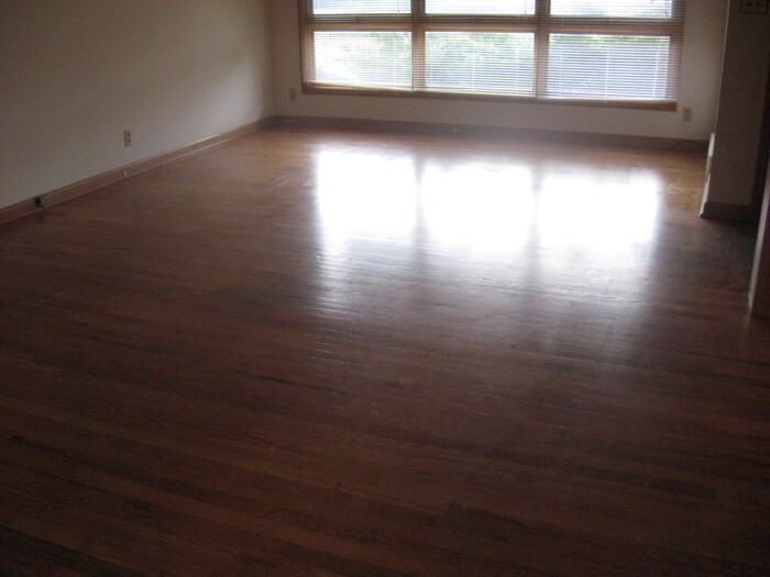 3019 S 49th Ave - Photo 3 of 9