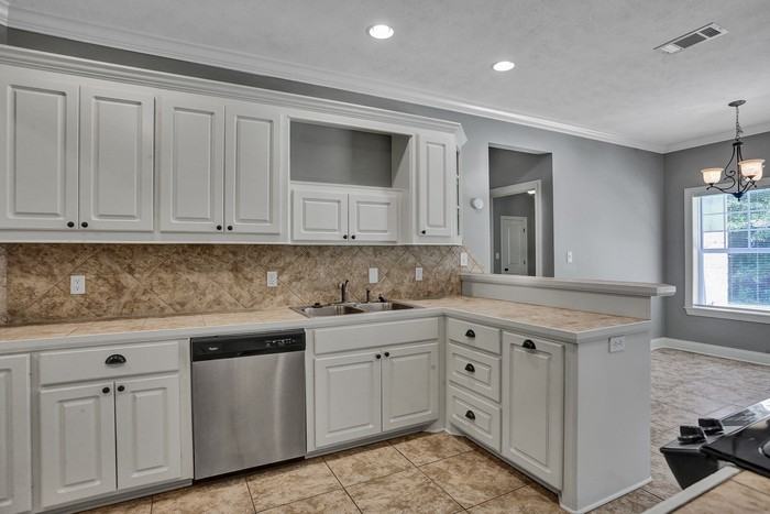 134 Porter Ridge Dr - Photo 5 of 16