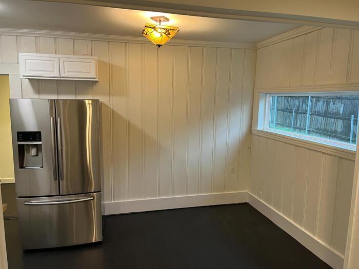 1515 W Woodard St - Photo 7 of 21