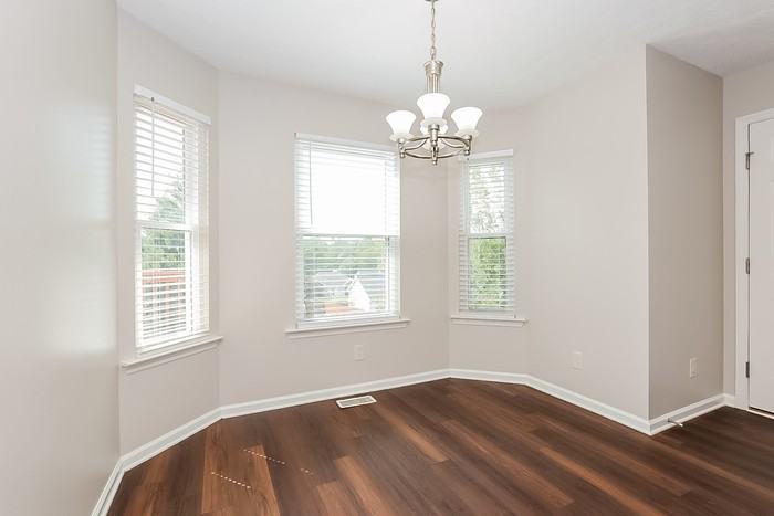 129 Cimmaron Dr - Photo 6 of 17