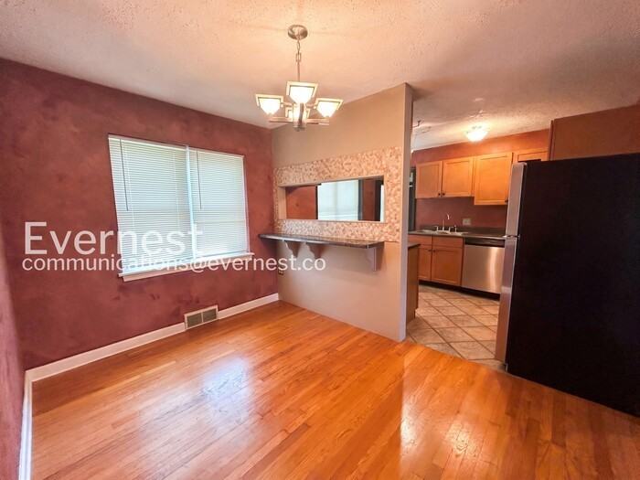 5436 Bancroft Ave - Photo 5 of 27
