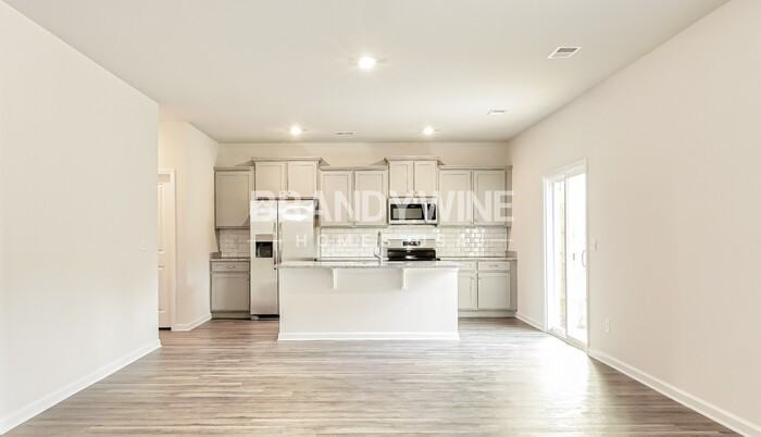 995 Hayston Way - Photo 7 of 37