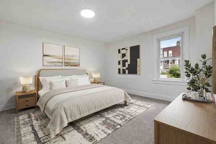 2217 Hawthorne Ave - Photo 3 of 32