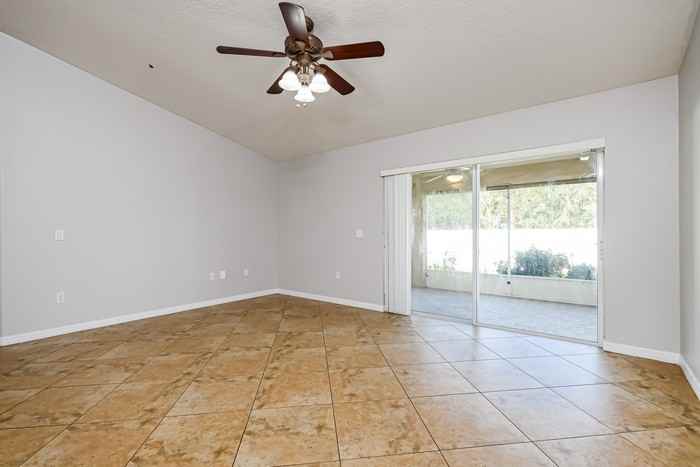 1012 Heron Ct - Photo 4 of 20