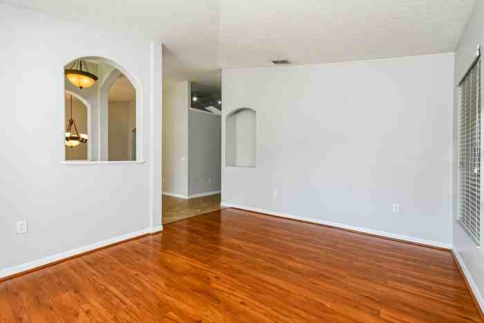 1012 Heron Ct - Photo 7 of 20