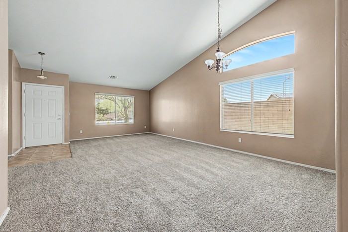 15652 W Durango St - Photo 5 of 32