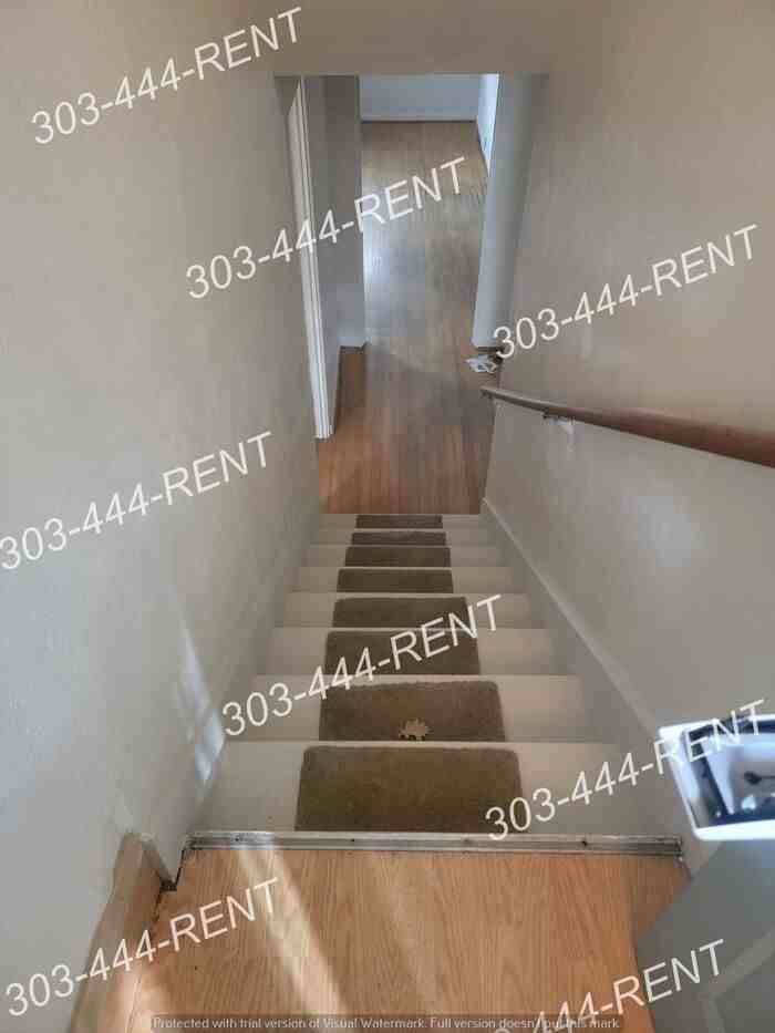 2100 S Grant St #B - Photo 3 of 10