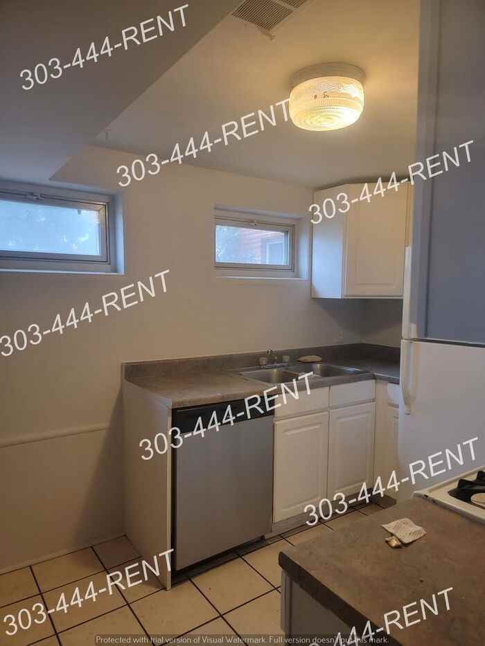2100 S Grant St #B - Photo 6 of 10