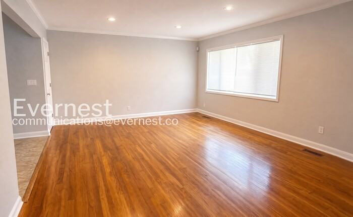 6913 Martha Ave #A - Photo 3 of 16