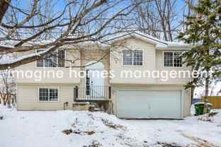 10948 Fillmore St Ne - Photo 1 of 1