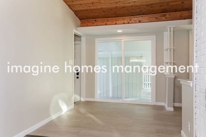 4780 Mcgreevy Dr - Photo 6 of 18
