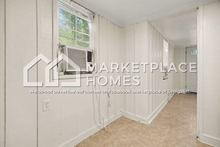 1975 4th St #B - Photo 6 of 22