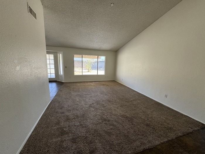 3227 W Helena Dr - Photo 6 of 17