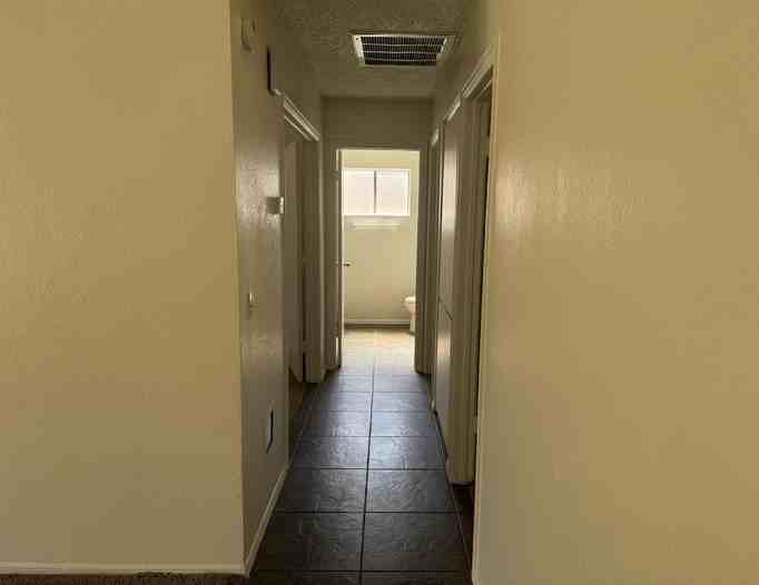 3227 W Helena Dr - Photo 7 of 17
