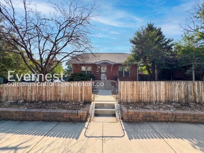1800 S Washington St - Photo 2 of 29
