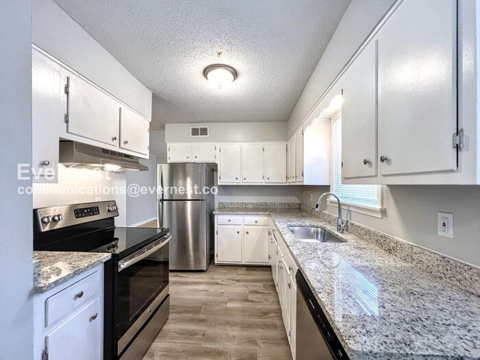 3180 Bluefield St - Photo 4 of 21