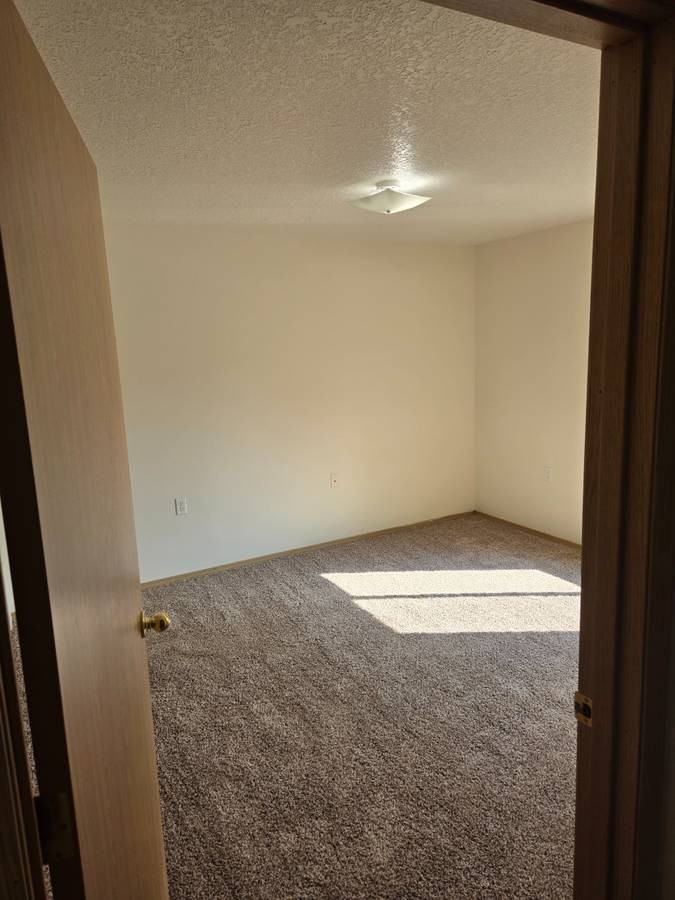 1004 Se Park Crest Ave #A04 - Photo 7 of 8