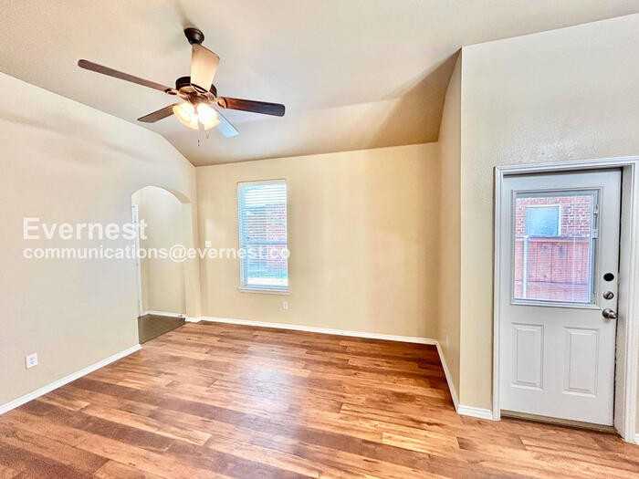 1335 Piedmont Dr - Photo 5 of 24