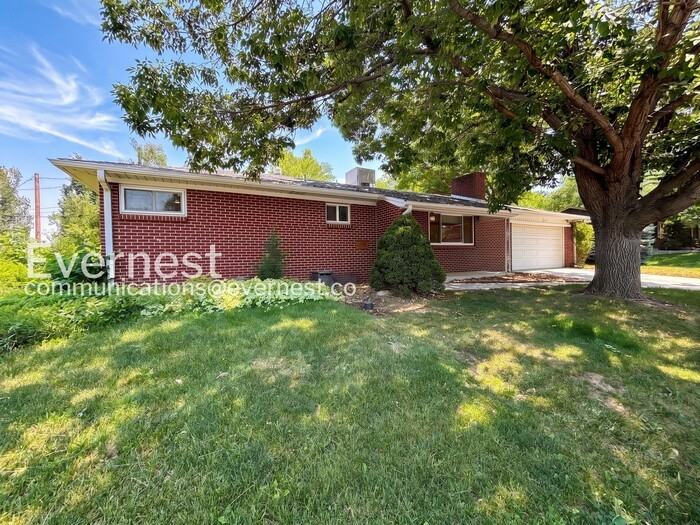 1552 S Flamingo Way - Photo 2 of 28