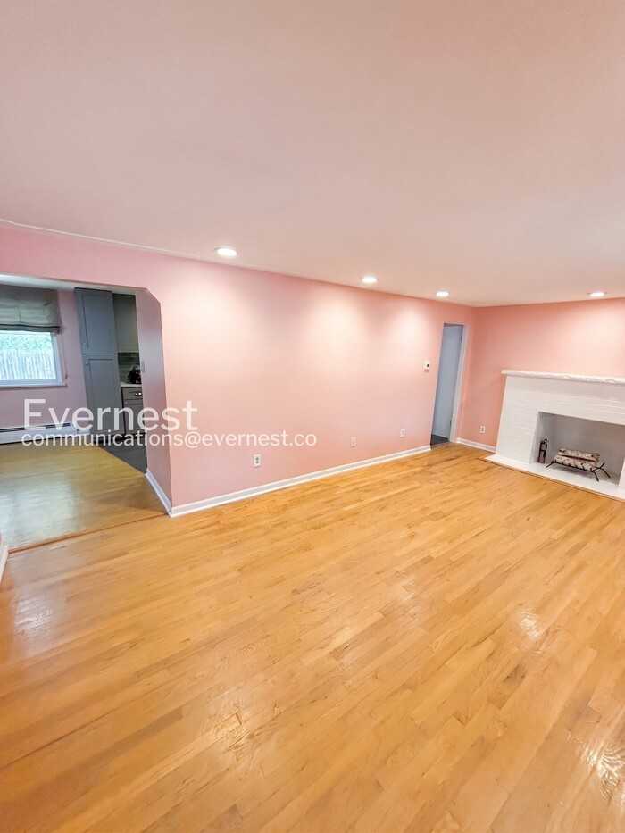 1552 S Flamingo Way - Photo 7 of 28