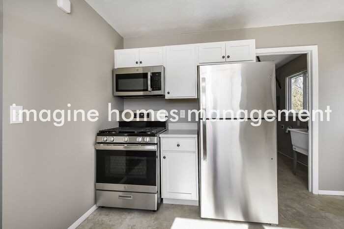 448 Holly Dr - Photo 7 of 16