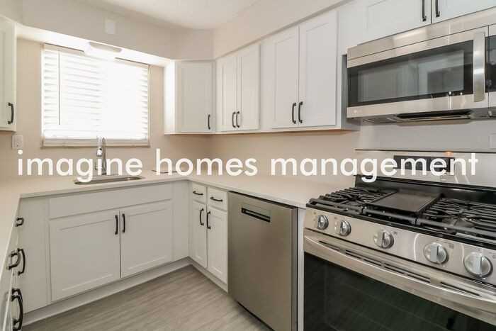 2816 Soulier St - Photo 7 of 17