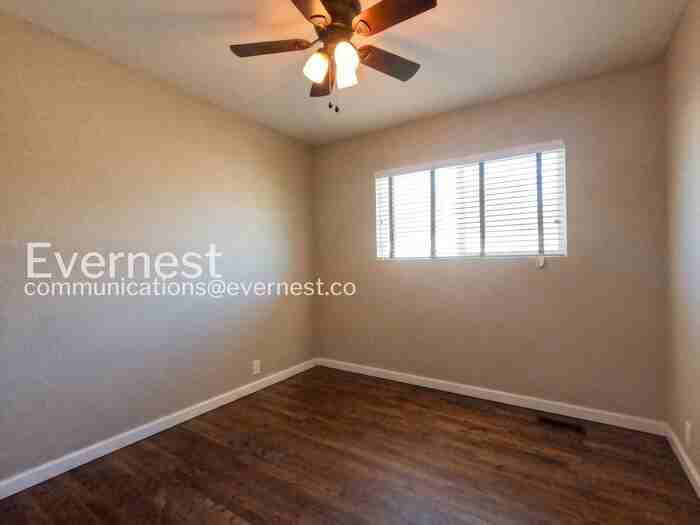 226 Columbine Ct - Photo 6 of 20