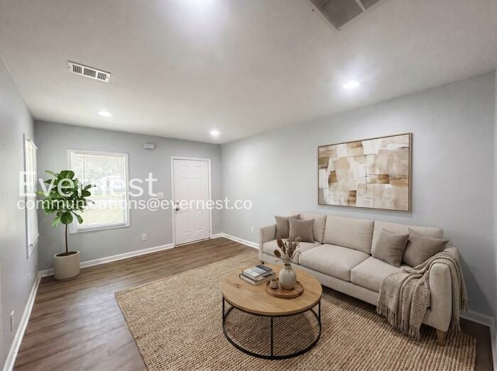 1268 Byewood Ln Sw - Photo 3 of 17