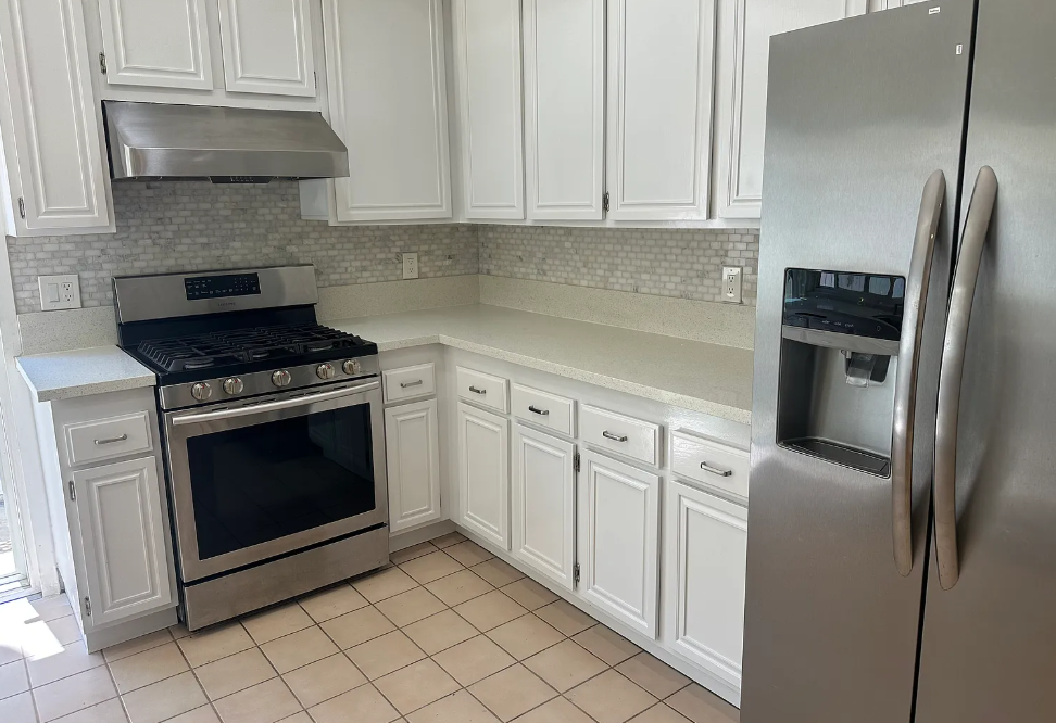 2828 East Wasatch Court - Photo 5 of 10