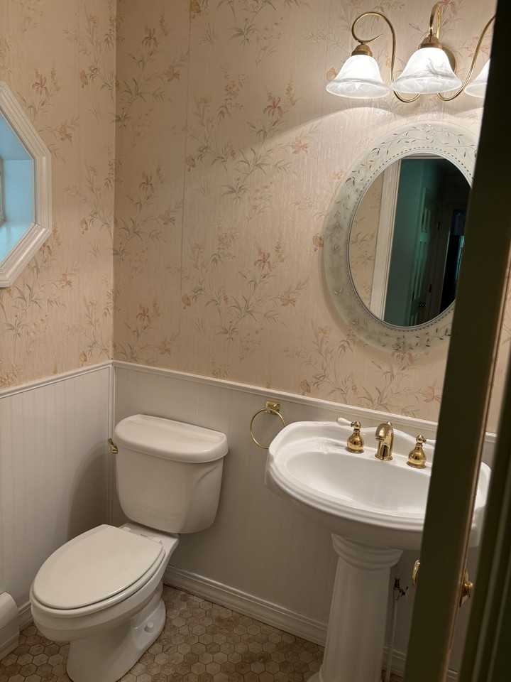 58 Rowley Rd #NA - Photo 7 of 44