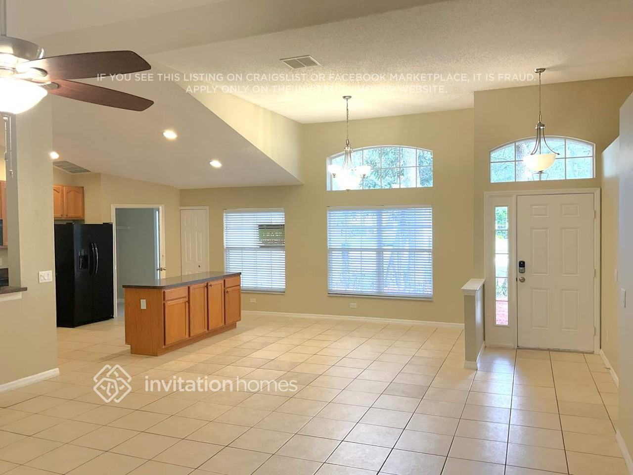 1461 Maple Leaf Ln - Photo 3 of 13