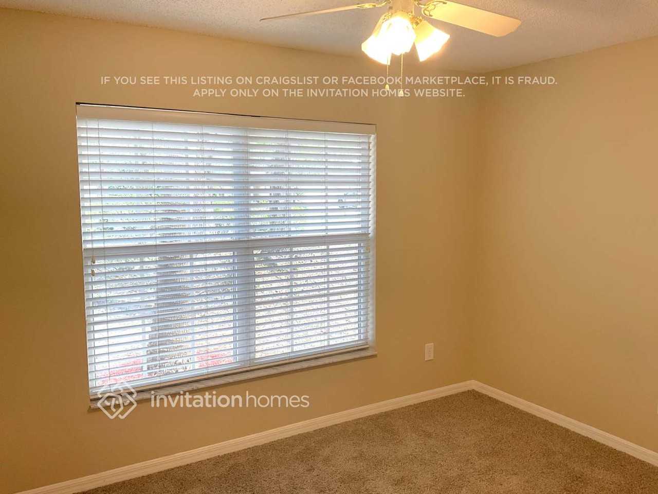 1461 Maple Leaf Ln - Photo 7 of 13