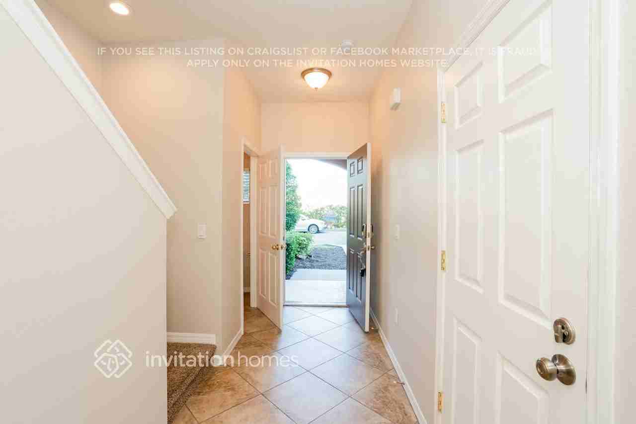 1366 Grantham Dr #1366 - Photo 2 of 15