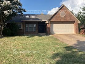3214 Cliffview Dr - Photo 1 of 1