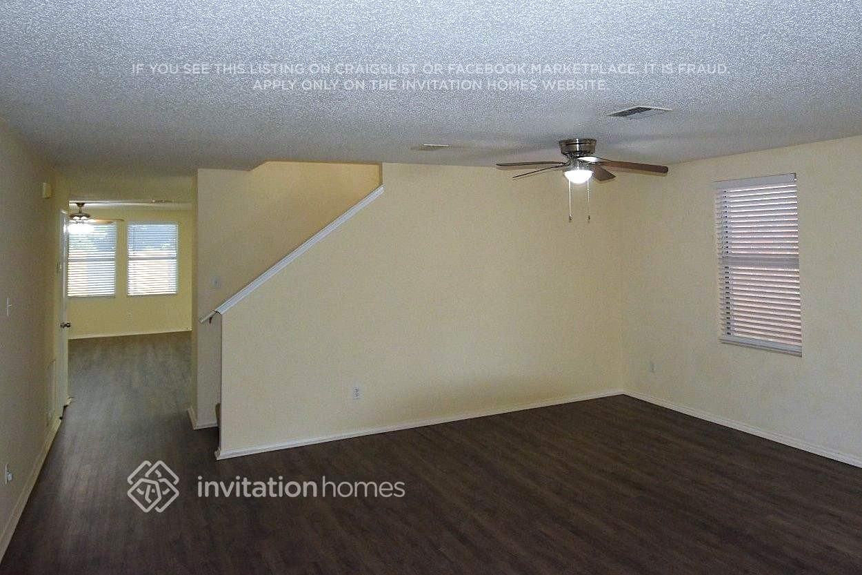 5445 Temecula Rd - Photo 5 of 29