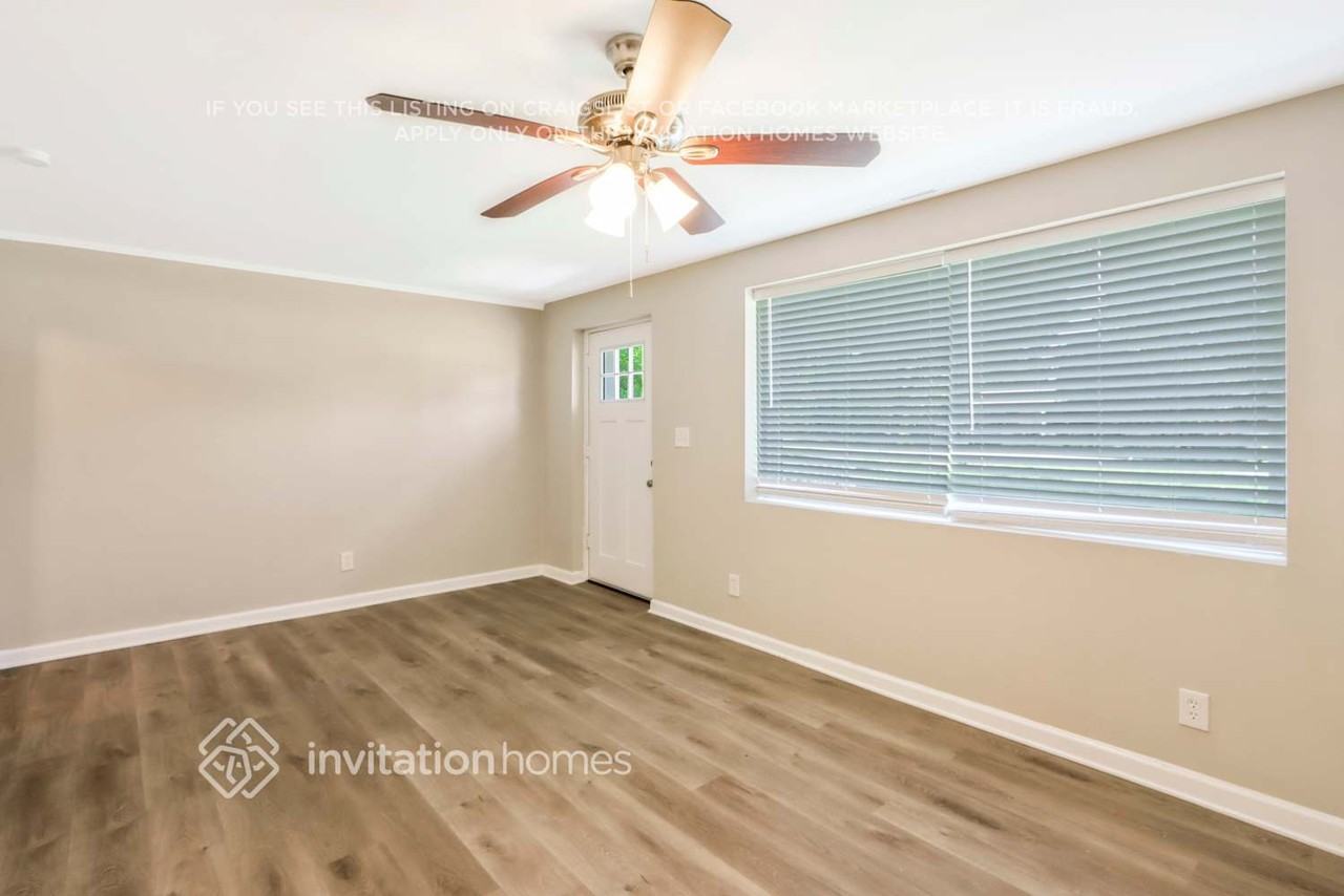 4315 Mercer Rd - Photo 3 of 20