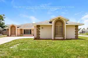 featured image of 2800 W Covington Dr