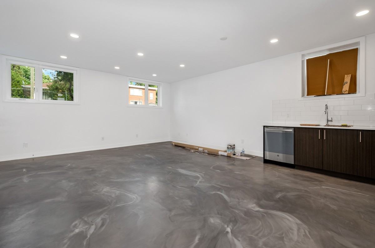 206 Alfred Street - Photo 3 of 17