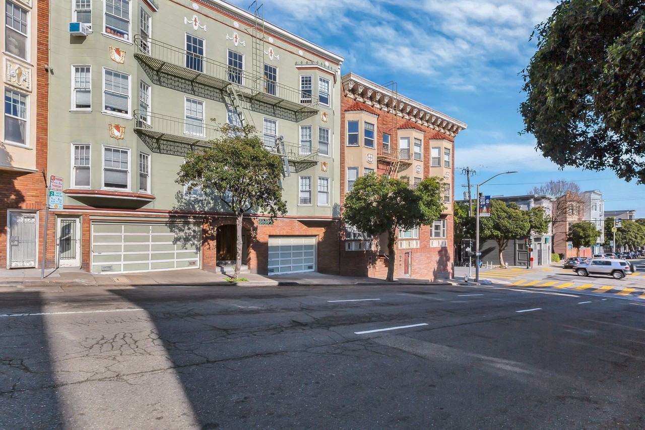 1610 Golden Gate - Photo 4 of 22