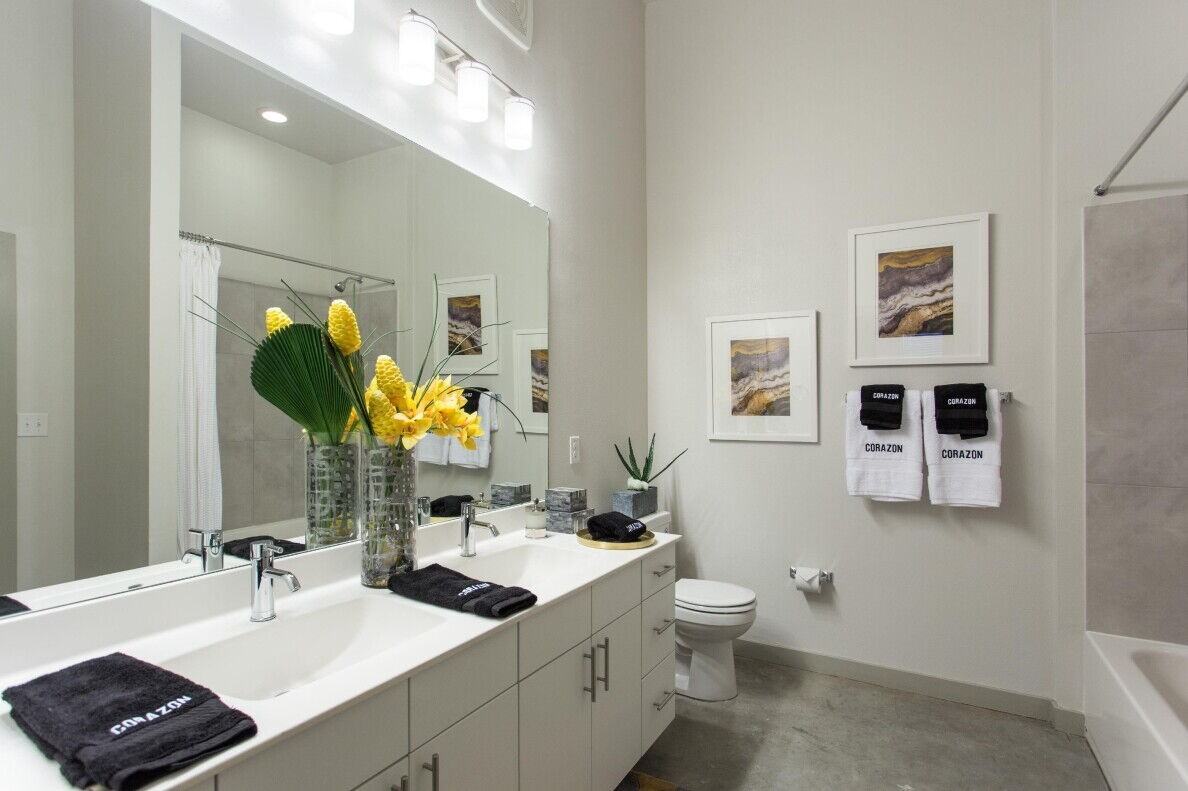 1103 East 6th Street - Photo 2 of 25
