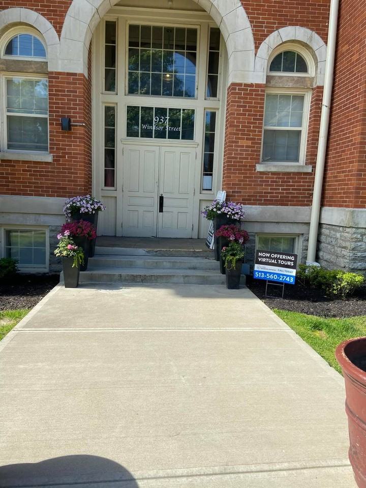 Windsor Flats - Photo 3 of 41