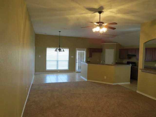 3809 Vista Greens Dr - Photo 3 of 16