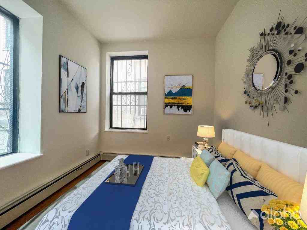 38 Allen St #4 - Photo 3 of 8
